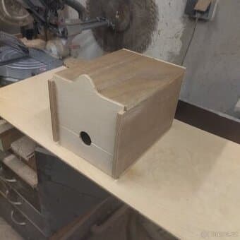 Bedýnka na 5 litrový vak na mošt či víno.