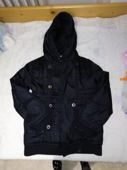 Dívčí černá podzim. bunda Reserved, vel.: 134