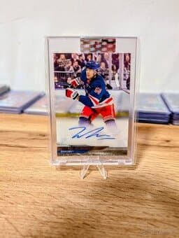 Hokejové kartičky - podpisy