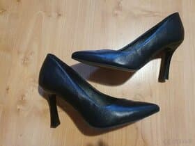 Lodičky společenské boty v.35 lasocki černé