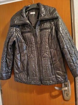Nová stříbrná dámská bunda velikost 44