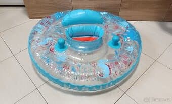 Nafukovací kruh se sedátkem