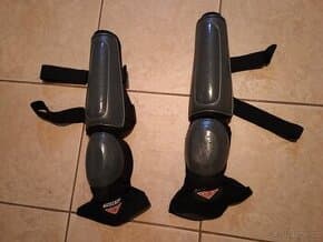 Chrániče kolen a holení Azonic, vel. L