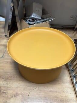 Stůl konferenční plastový hnědý