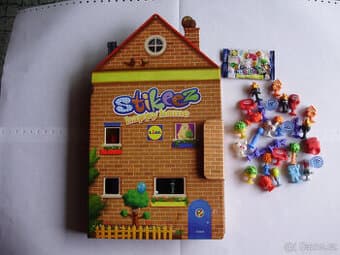 Sběratelské album s figurkama Stikeez z Lidlu
