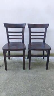 Starší dřevěná židle Ton (č.23)