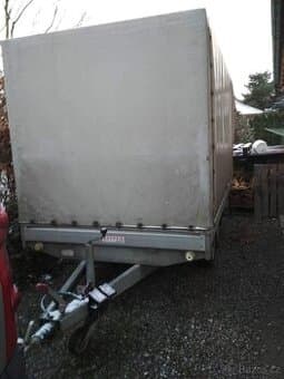 vlek Agados bržděný dvouosý 2,5t