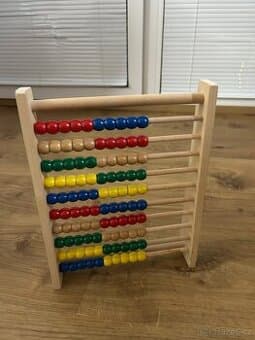 Dřevěné počítadlo