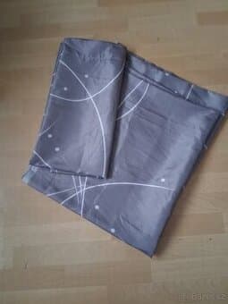 Zavesy pásy ozdobné