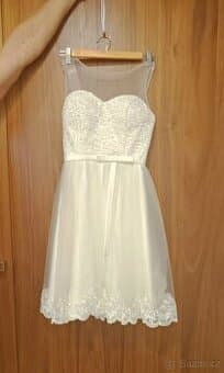 Svatební šaty, popůlnoční šaty, šaty pro družičku