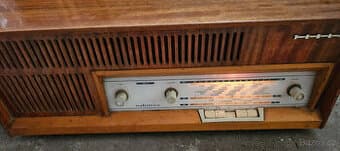 Retro rádio Tesla Nabucco