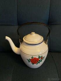 Stará smaltovaná konvička