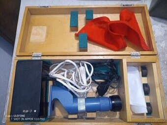 Ruční měřící mikroskop PZO