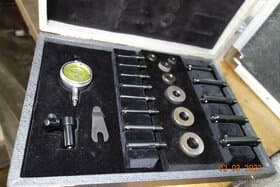 Nabízíme tříbodové dutinové mikrometry