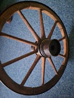 Dřevěné kolo