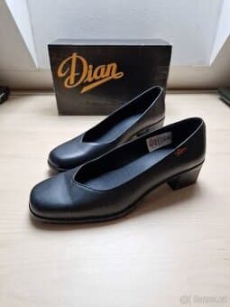 Boty od značky Dian