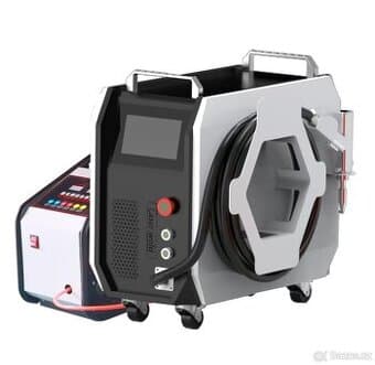 Laserova zvaracka, cistiaci laser