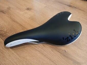 Sedlo Fizik Aliante Gamma Kium