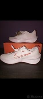 Nike tenisky run se vel 44,5
