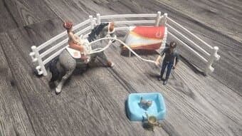 Schleich Horse club Mia voltižová jezdecká sada  42443