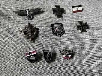 Sběratelské vojenské odznaky