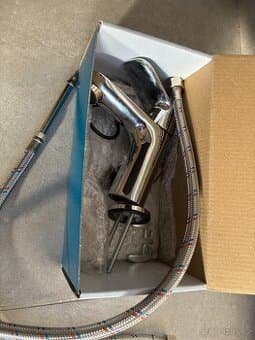 Umyvadlová stojánková baterie