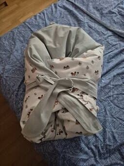 Péřová zavinovačka pro miminko značka tulimese