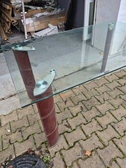 Jidelni stul a zidle