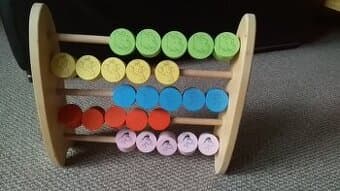 Dřevěné počítadlo medvídek Pú