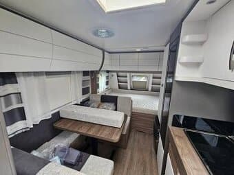 NOVÝ Hobby excellent edition 490KMF