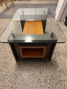 Konferenční stolek