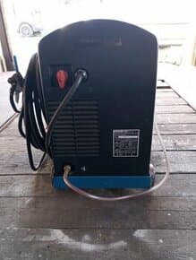 SVÁŘECÍ PŘISTROJ