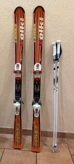 Dětský set carvingové lyže Völkl 130cm, hole 100cm a přilba