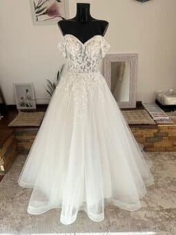 Svatební šaty, víc druhů, nové