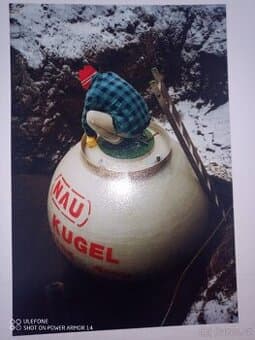 nádrž na pohonné hmoty