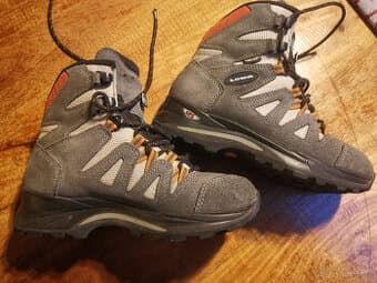 Lowa Khumbu GTX vel. 37 Perfektní stav
