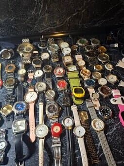 Konvolut hodinek 74 ks