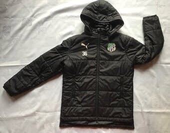 Černá zimní bunda s odepínací kapucí, zn. Puma = 200 Kč