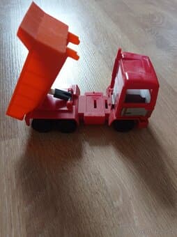 Autíčko z 80 tých let