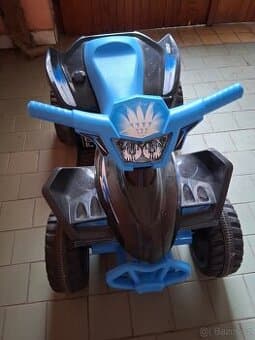 Elektrická čtyřkolka