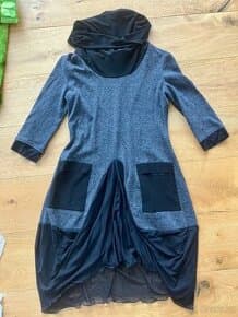 Svetrové šaty vel S