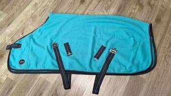 Odpocovací deka PONY 115