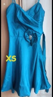 ŠATY SPOLEČENSKÉ A JINÉ 50KČ/KUS RŮZNÉ VELIKOSTI