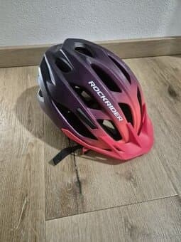 Cyklistická helma Rockrider velikost M