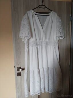 Šaty na svatbu na převlečení