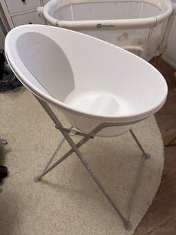 Vanička se stojanem shnuggle