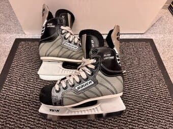 BRUSLE BAUER SUPREME SILVER LIGHTNING vel. 33,5/1