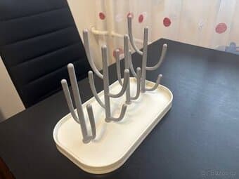 Univerzální sušička odkapávač na láhve a dudlíky