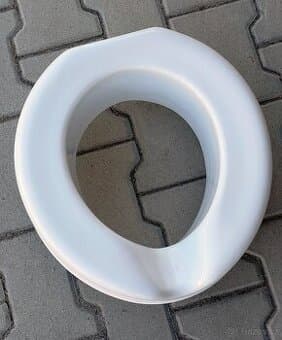 Zvýšený sedák na WC