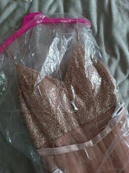 Šaty na maturitní ples